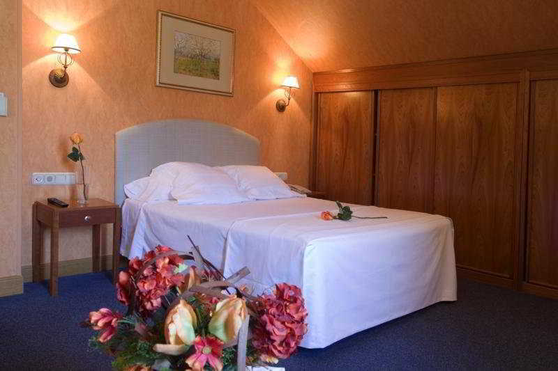 Hotel Oria Tolosa  Kültér fotó